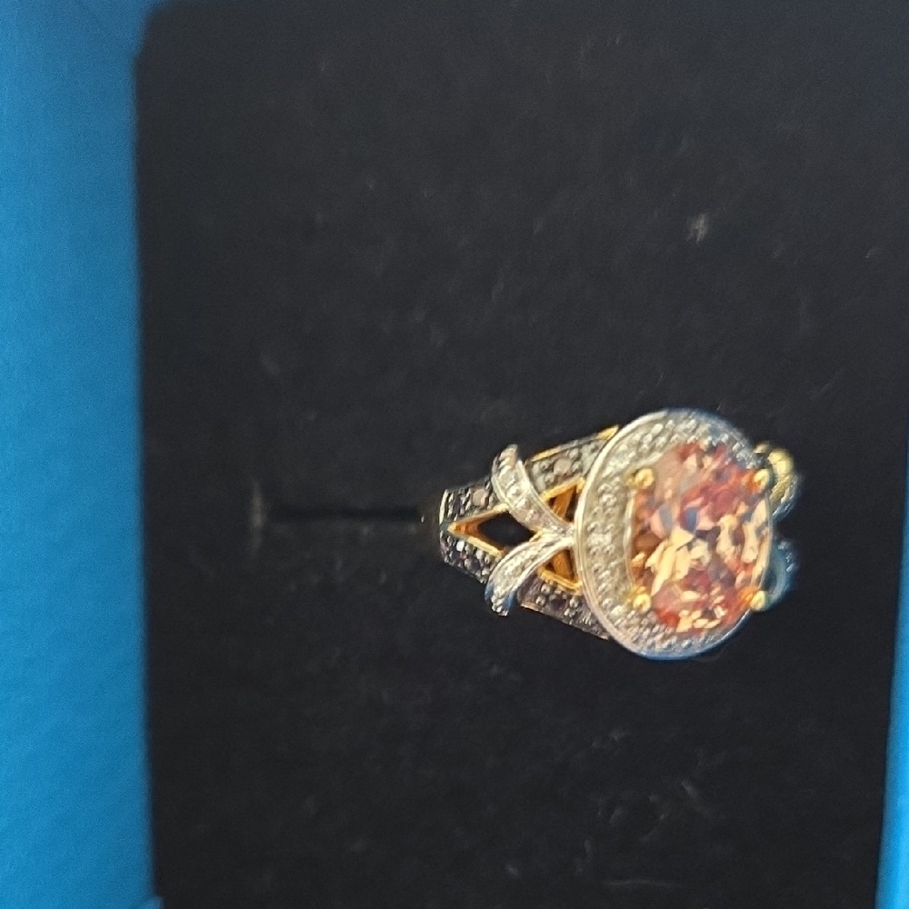 Beautiful Ring Size 5 - image 3